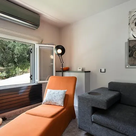 Terra Rossa 3bd With Seaview *